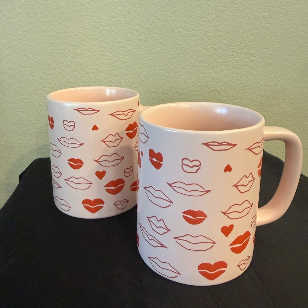 Starbucks 2020 Valentine Mug Red and White Kiss Print Mugs